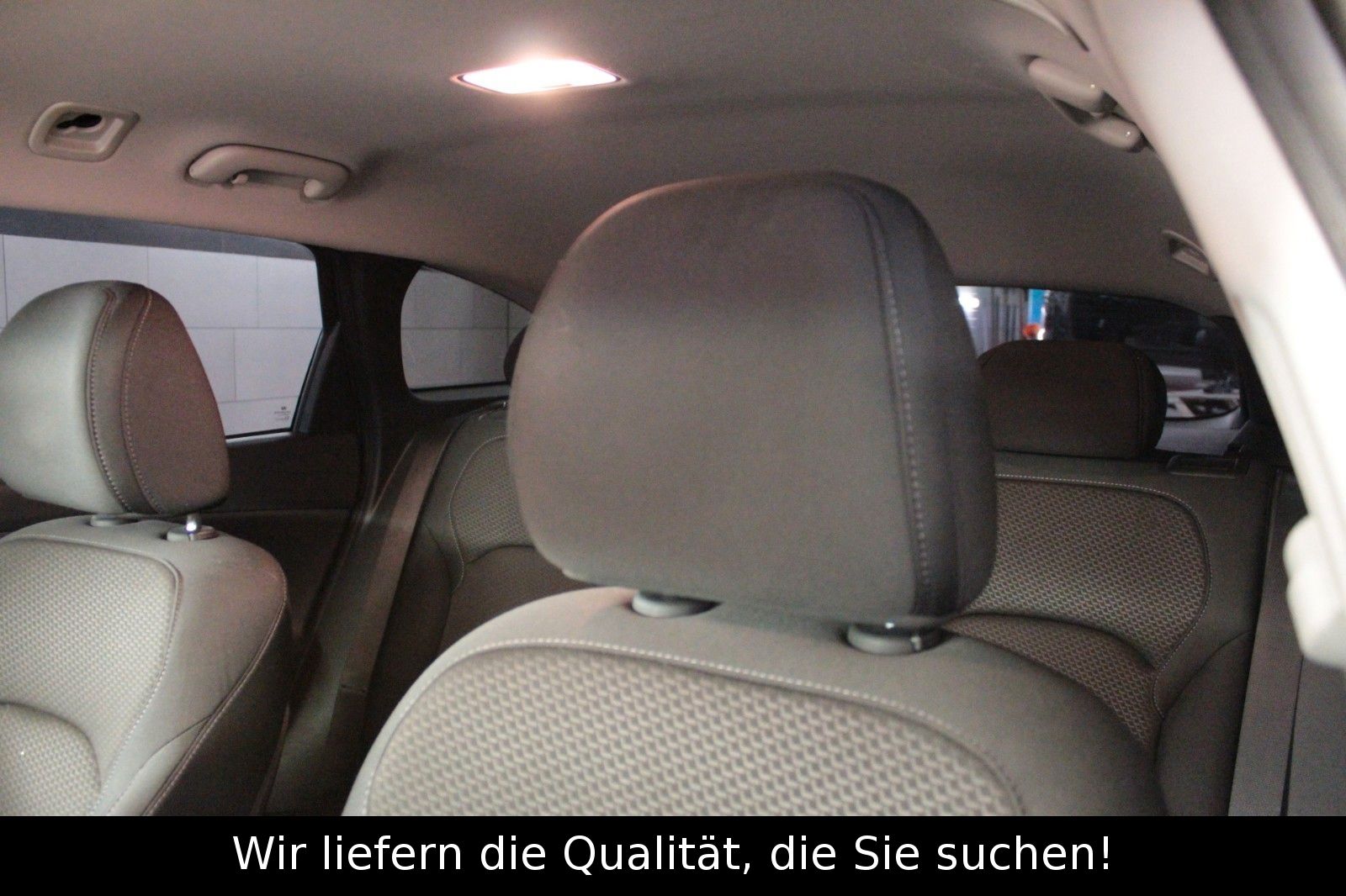 Fahrzeugabbildung Hyundai i30 1.4 T-GDI Premium*Winterpaket*