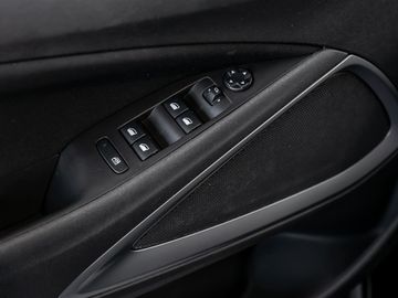 Opel Crossland 1.2 Edition Fernlicht-Assistent