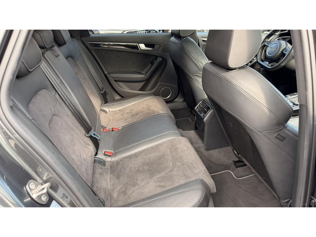 AUDI A4 AVANT 3.0 TDI 245CH QUATTRO S LINE