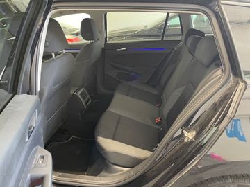Volkswagen Golf - 11