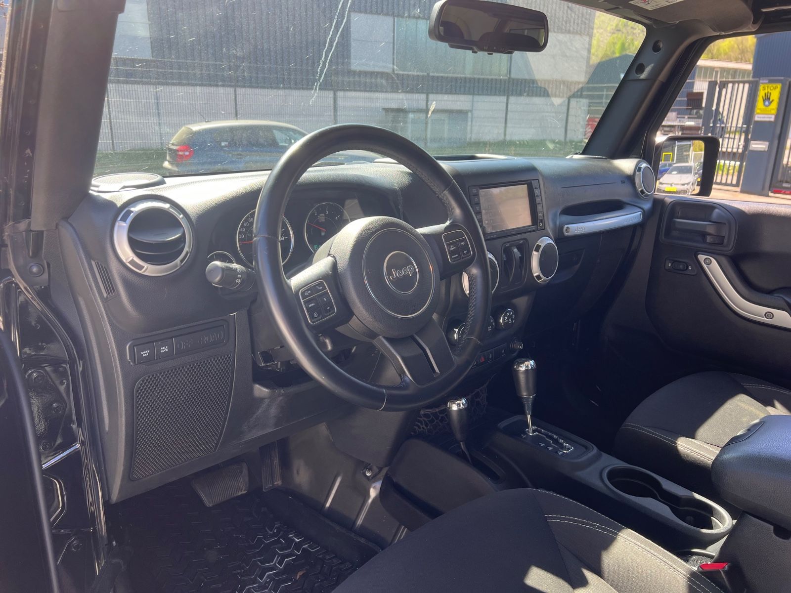 Fahrzeugabbildung Jeep Wrangler  Unlimited Rubicon *HÖHER/BREITER*