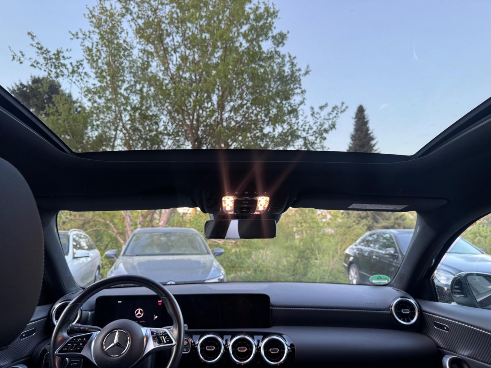 Mercedes-Benz A 180 d Automatik, Pano