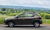 Dacia Sandero TCe 90 S/S Stepway Essential mit Extras - Dacia Sandero: Essential