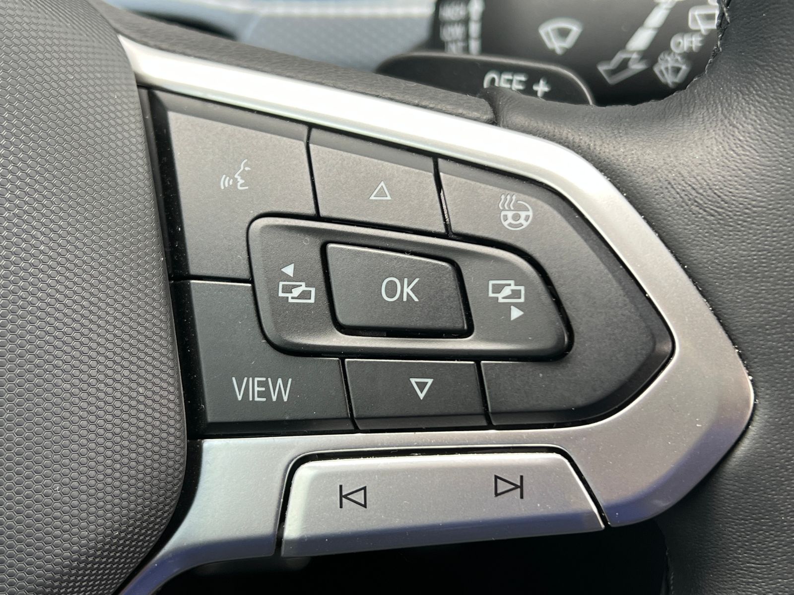 Fahrzeugabbildung Volkswagen Touran GOAL 2.0 TDI DSG *AHK, IQ.Light, ACC, Kam