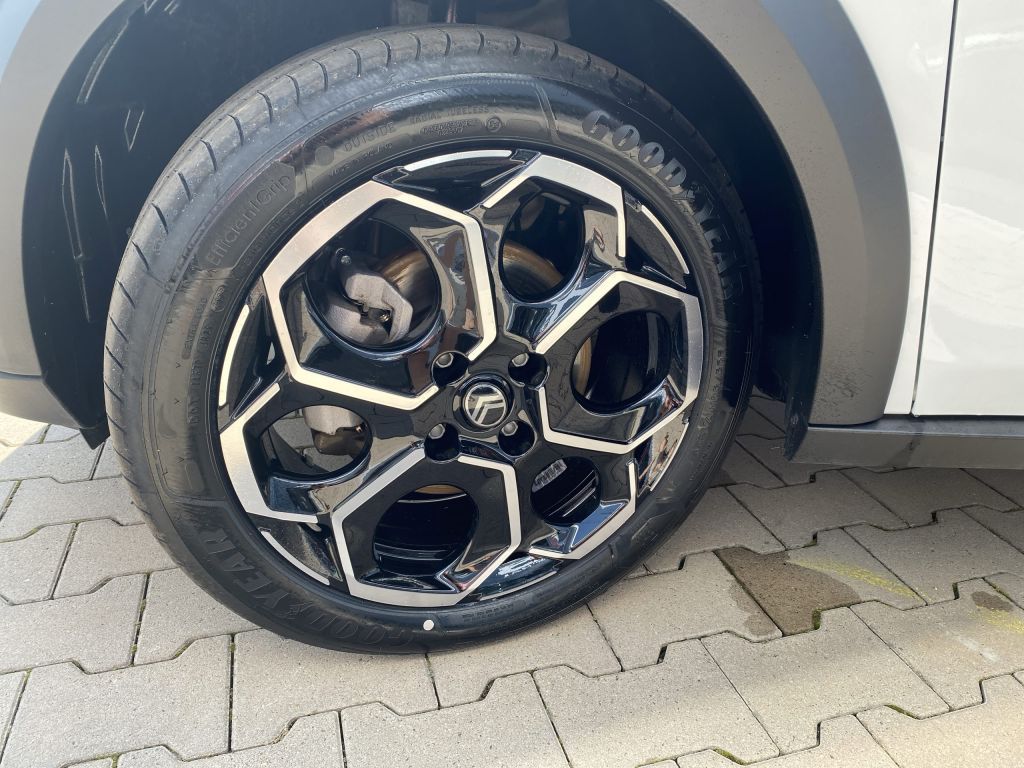 Fahrzeugabbildung Citroën C3 Hybrid 110 Automatik MAX *Winterpak*Navi*Cam*