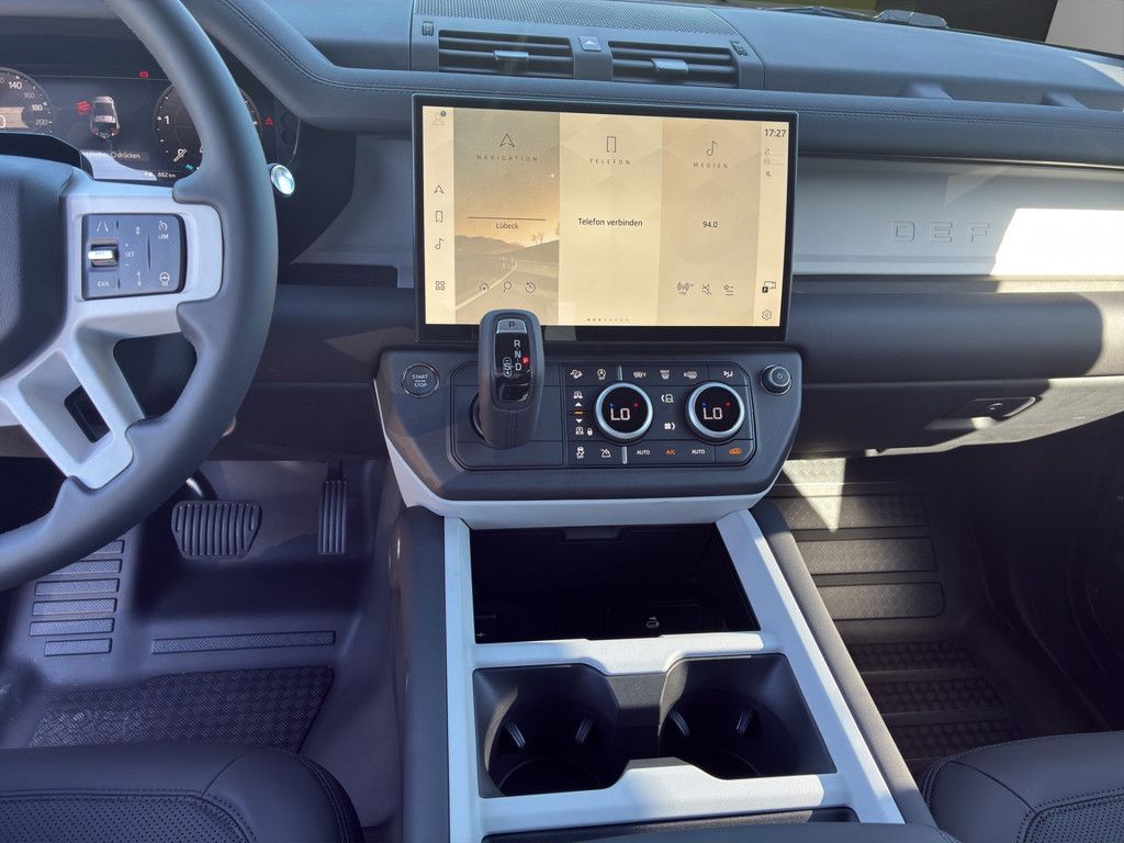 Land Rover Defender 90 D200 S LED NAVI PANO 360° 20" AHK foto 15