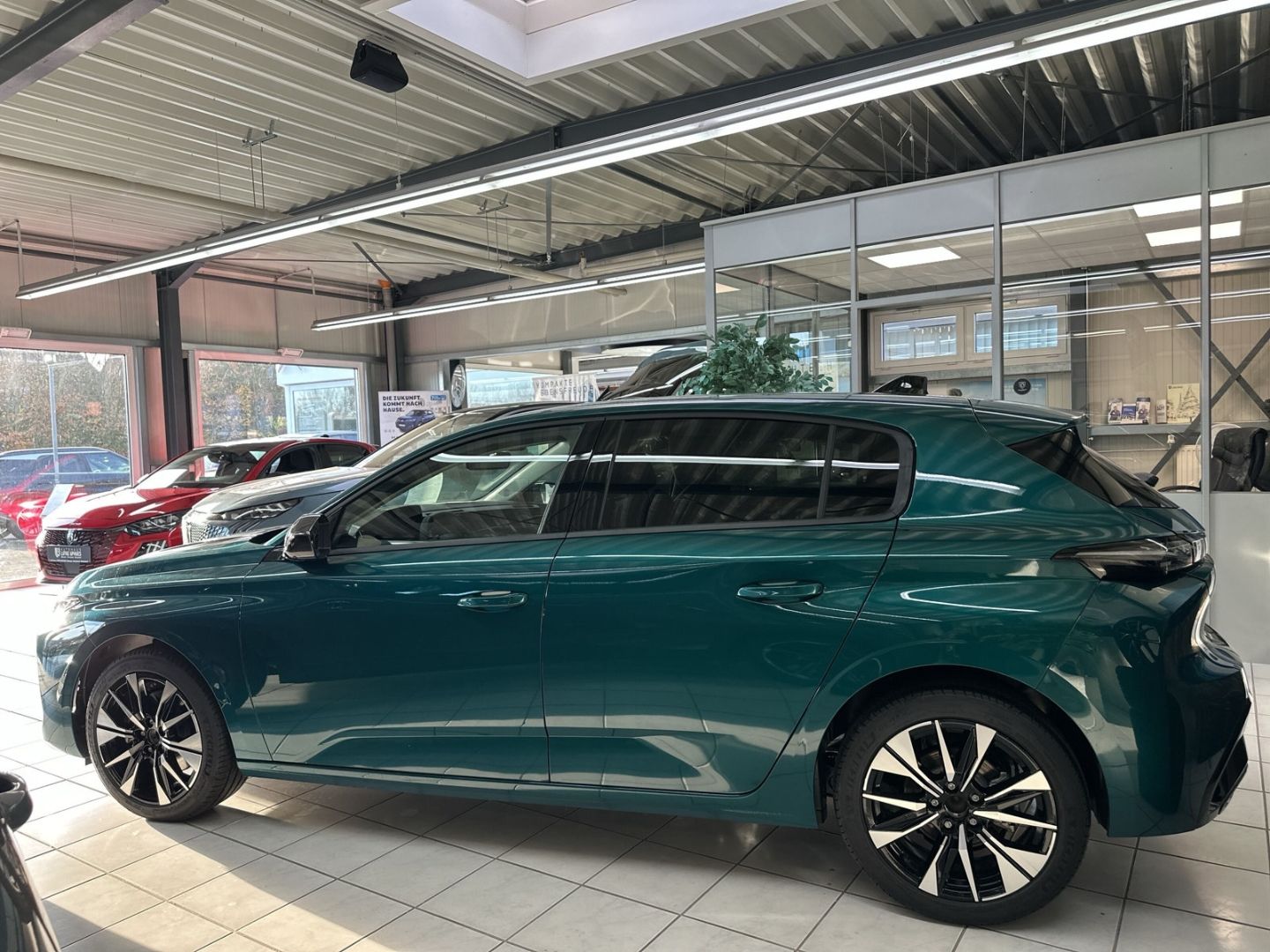 Peugeot 308 - Bild 2