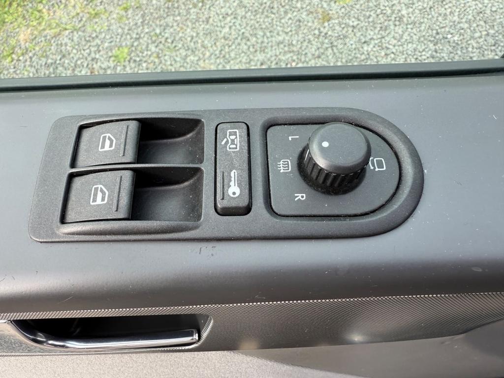 Volkswagen T5 California