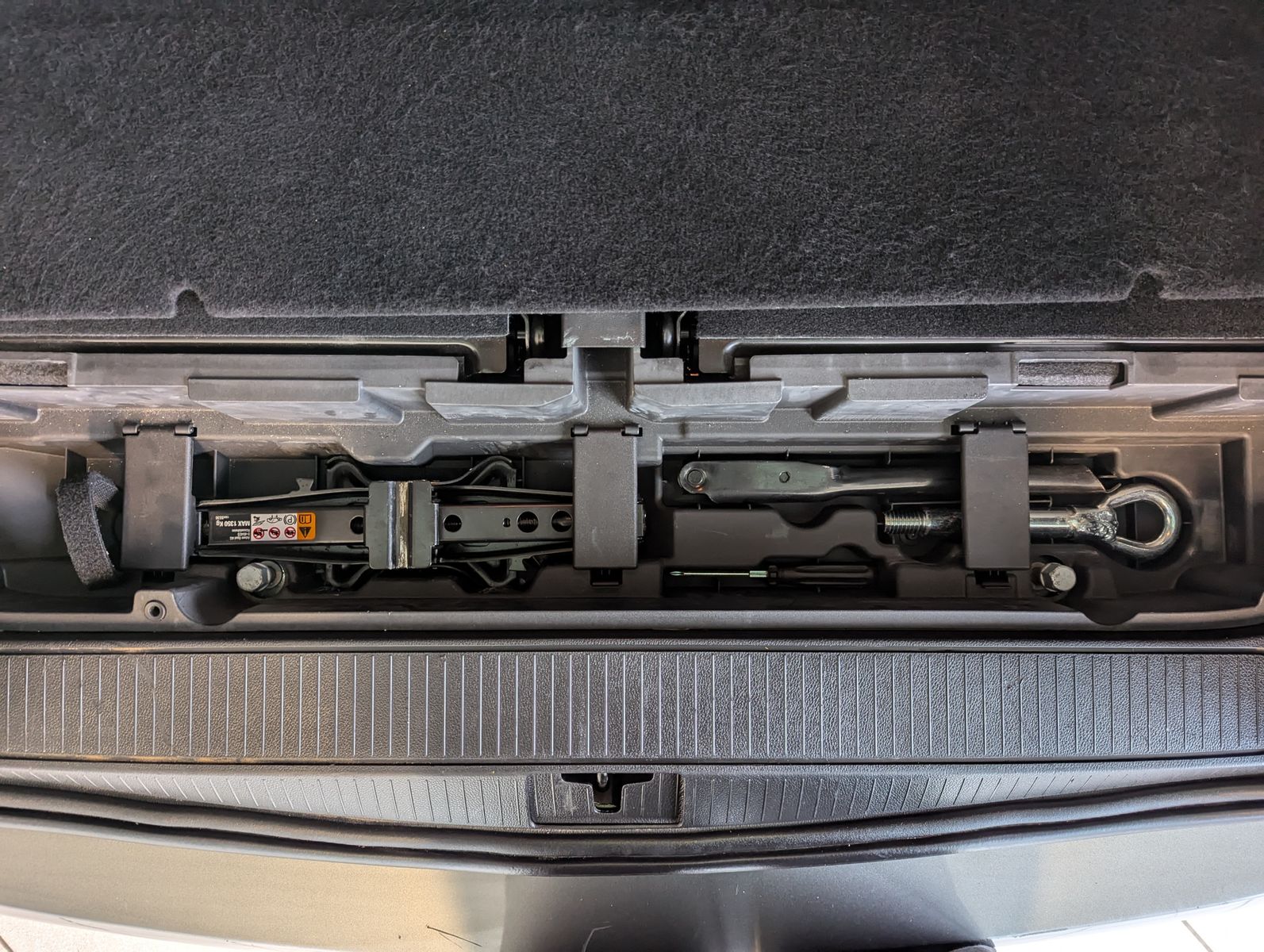 OPEL Zafira 1.4 Turbo 7-Sitze Navi-950 Kamera - Image 19