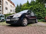 Renault Scenic II 1,9dci FAP (Automatik / ... - Renault Scenic aus 2006 mit Diesel-Antrieb