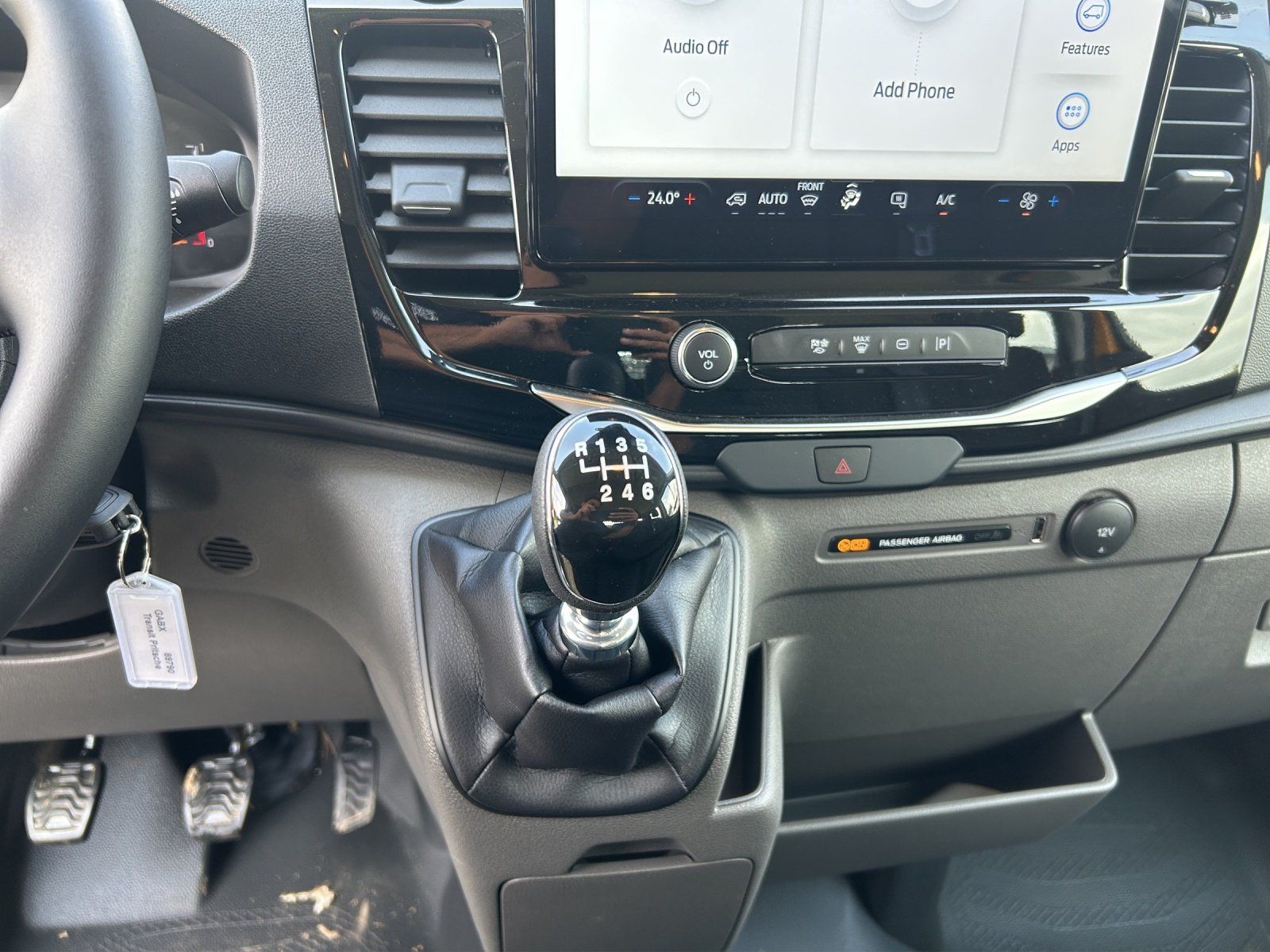 Fahrzeugabbildung Ford Transit DOKA Pritsche 350L2 Sonderfarbe GJR Tach