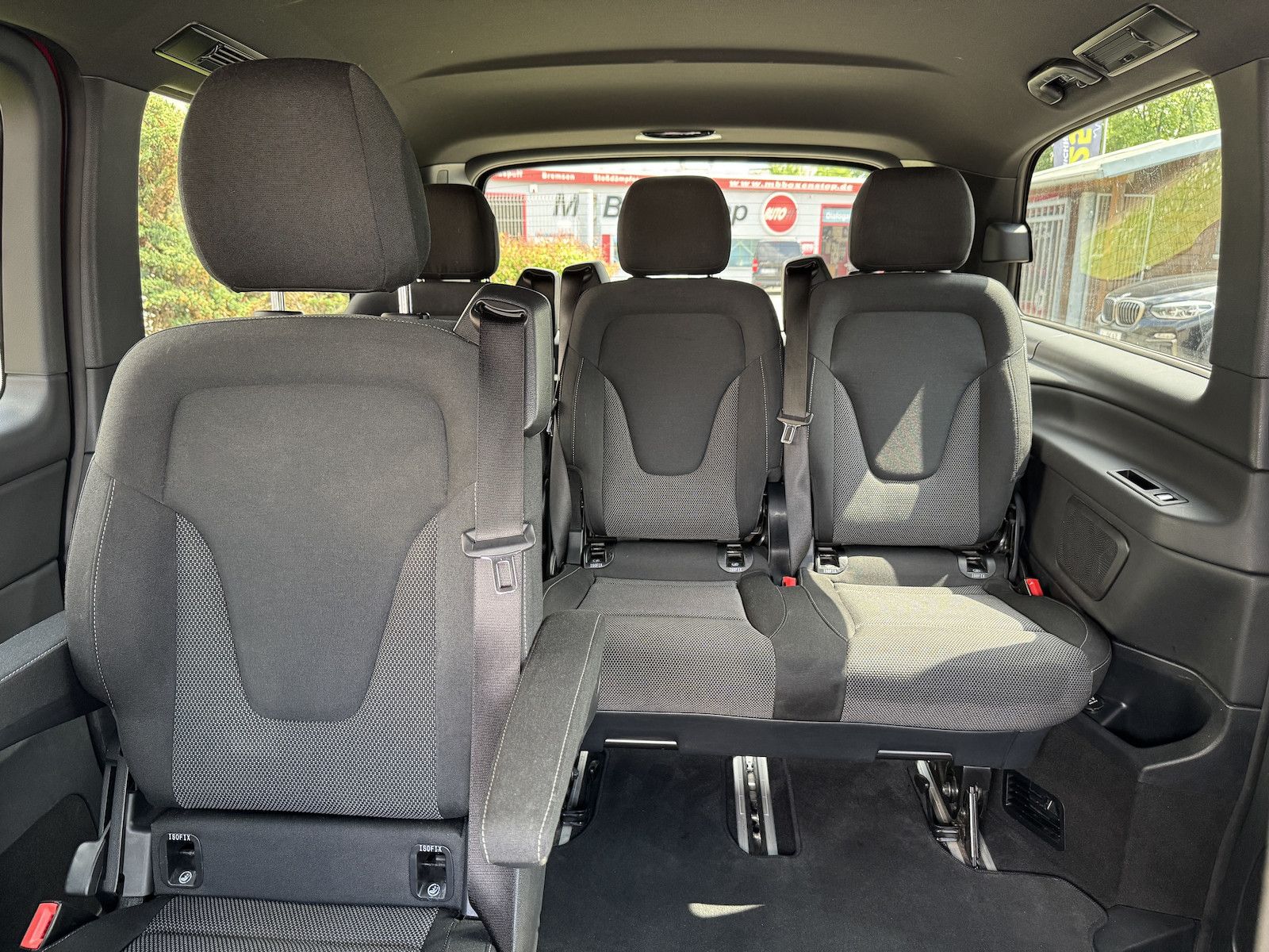 Fahrzeugabbildung Mercedes-Benz V 250 EDITION lang/Navi/DAB/Spur/StandHz
