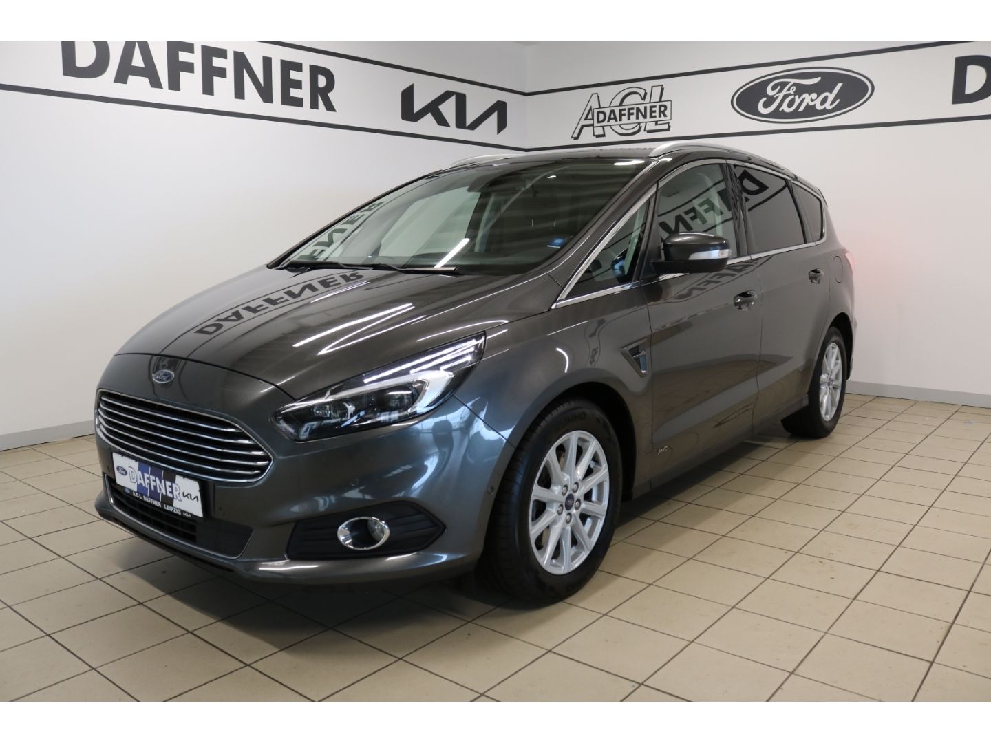 Fahrzeugabbildung Ford S-Max Titanium AWD 2.0 TDCi Automatik LED/Navi