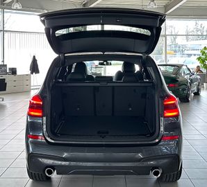Fahrzeugabbildung BMW X3 xD20d M Sport Kamera STDHZ Panorama DisplKey