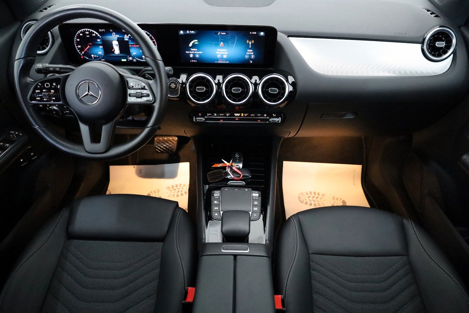 Fahrzeugabbildung Mercedes-Benz GLA 250e Style T.Leder,Navi,LED,Kamera,SH,Park P