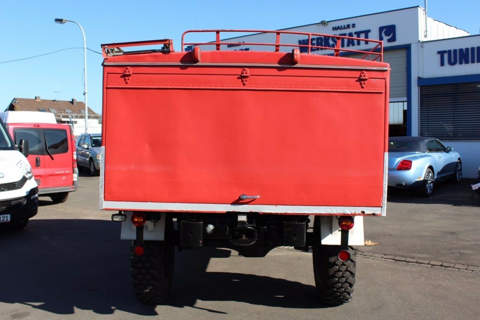 Fahrzeugabbildung Mercedes-Benz UNIMOG Tanklöschfahrzeug TLF8/8 S/404.1