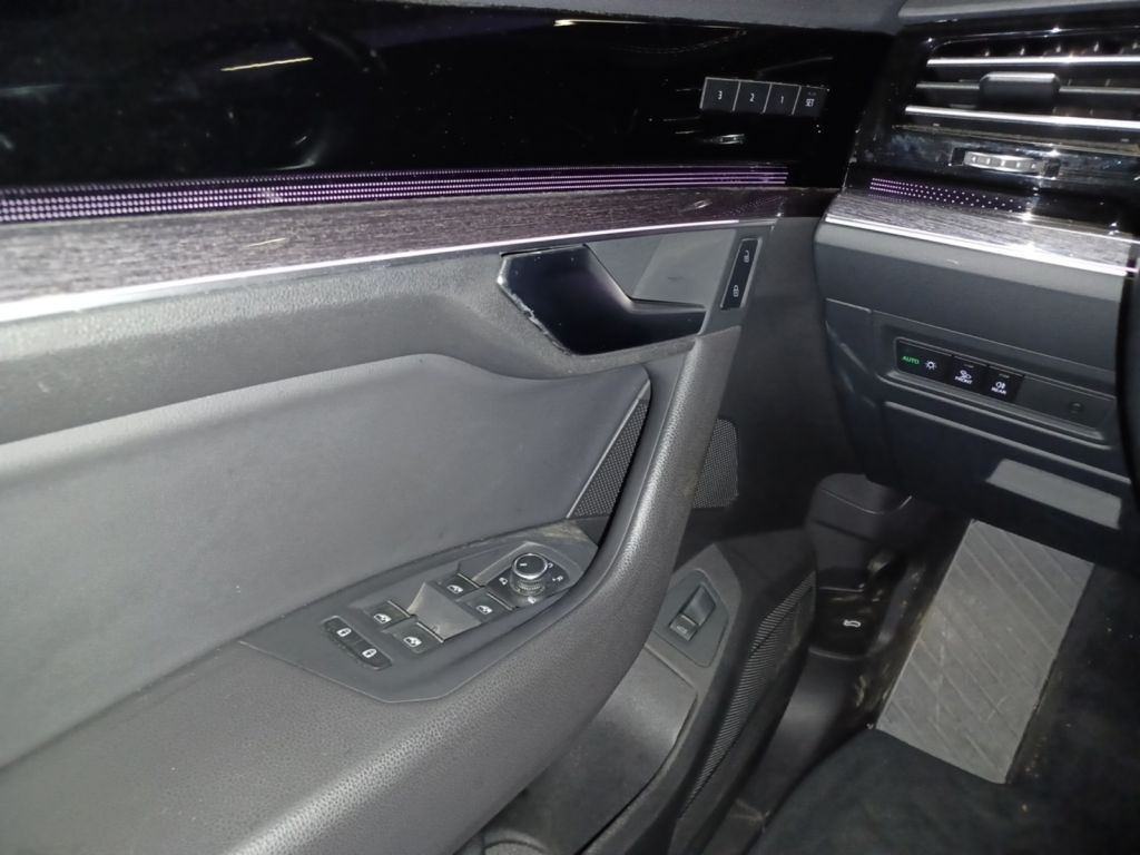 Fahrzeugabbildung Volkswagen Touareg 3.0 V6 TDI R-Line Black Style Nachtsicht