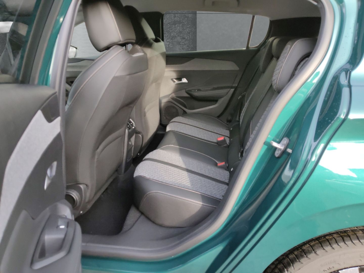 Peugeot 308 - Bild 9