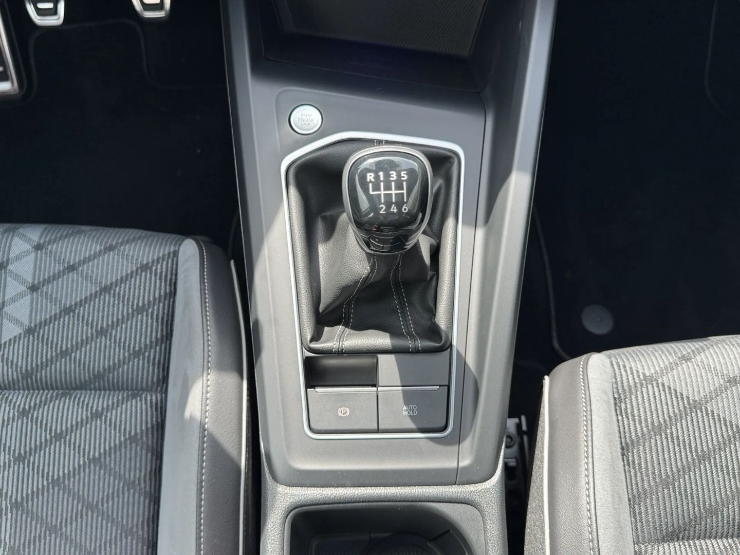 Golf VIII Variant 1.5 TSI R-LINE *AHK*BLACK*TOP*