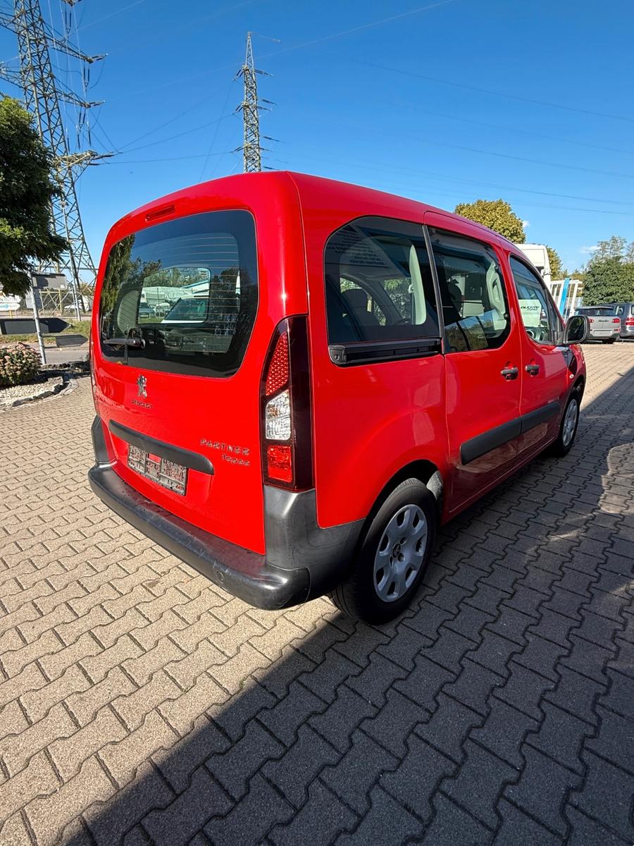 Peugeot 1.  HAND -TÜV NEU-OHNE MÄNGEL-SCHECKHEFTGEPFLEGT