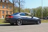 BMW 3er E92 325i - BMW 325: E92 325i