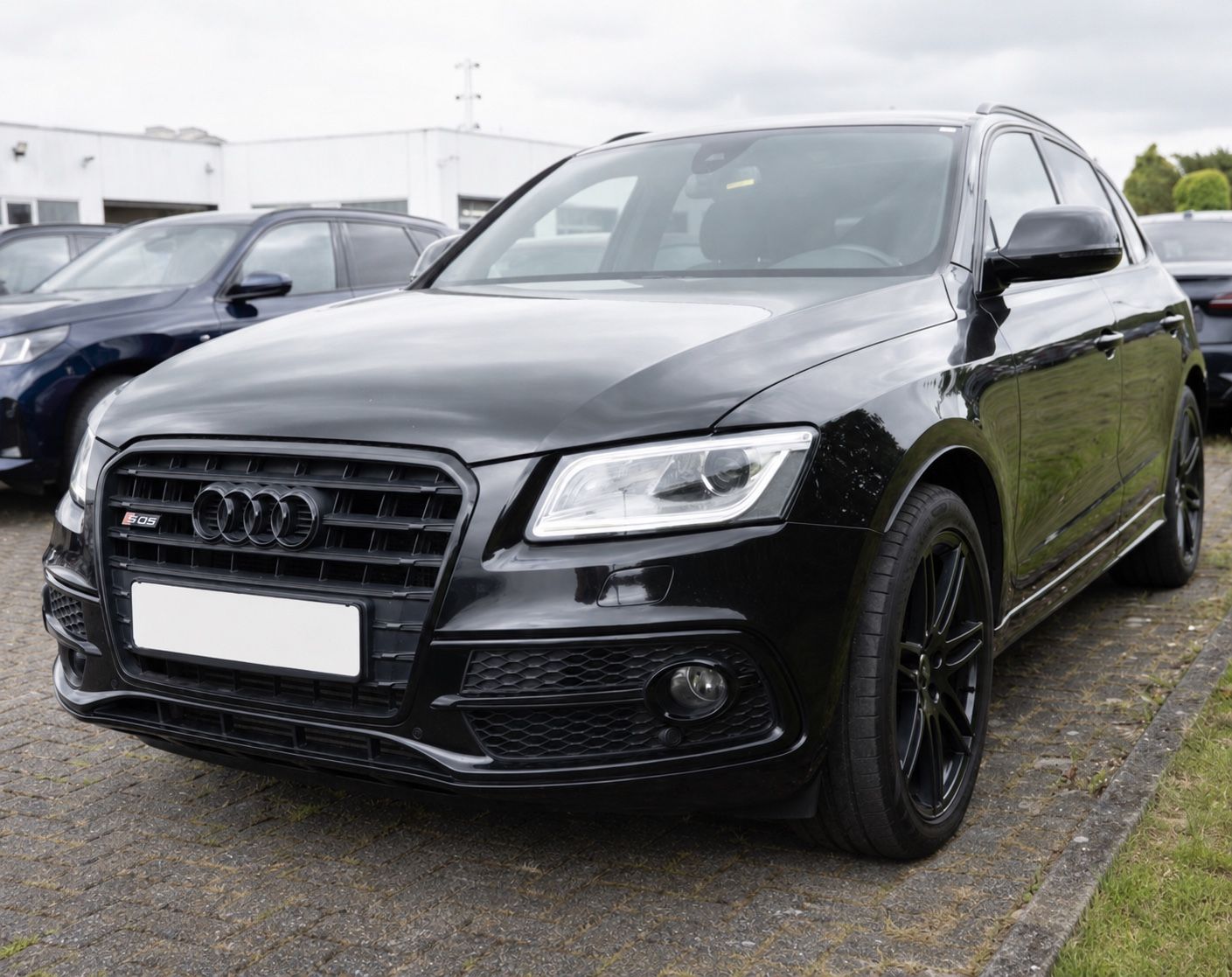 AUDI SQ5 3.0 TDI plus quattro *PANO*B&amp;O*AHK*Standhzg*