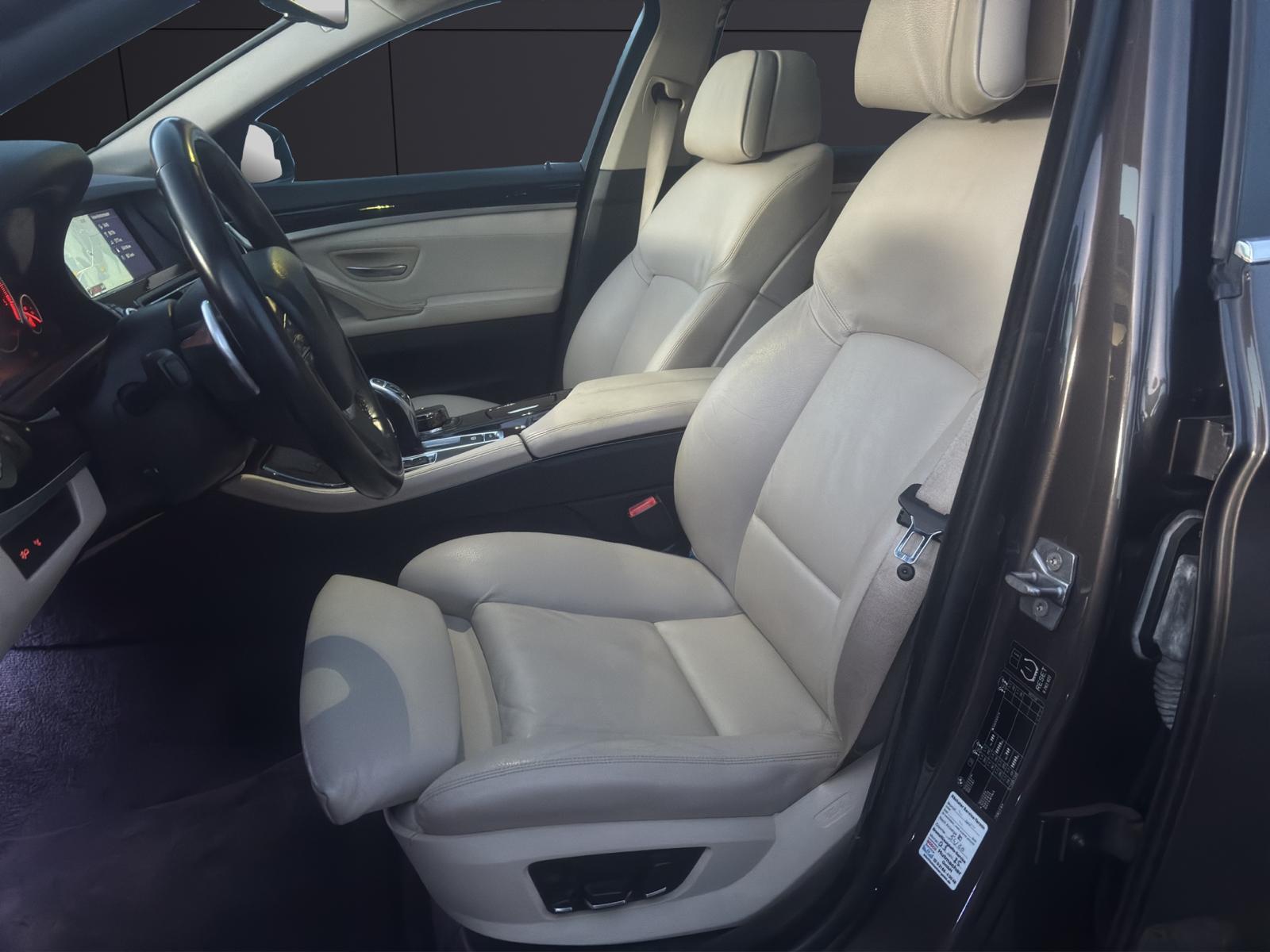 BMW 525 2011 — photo 9