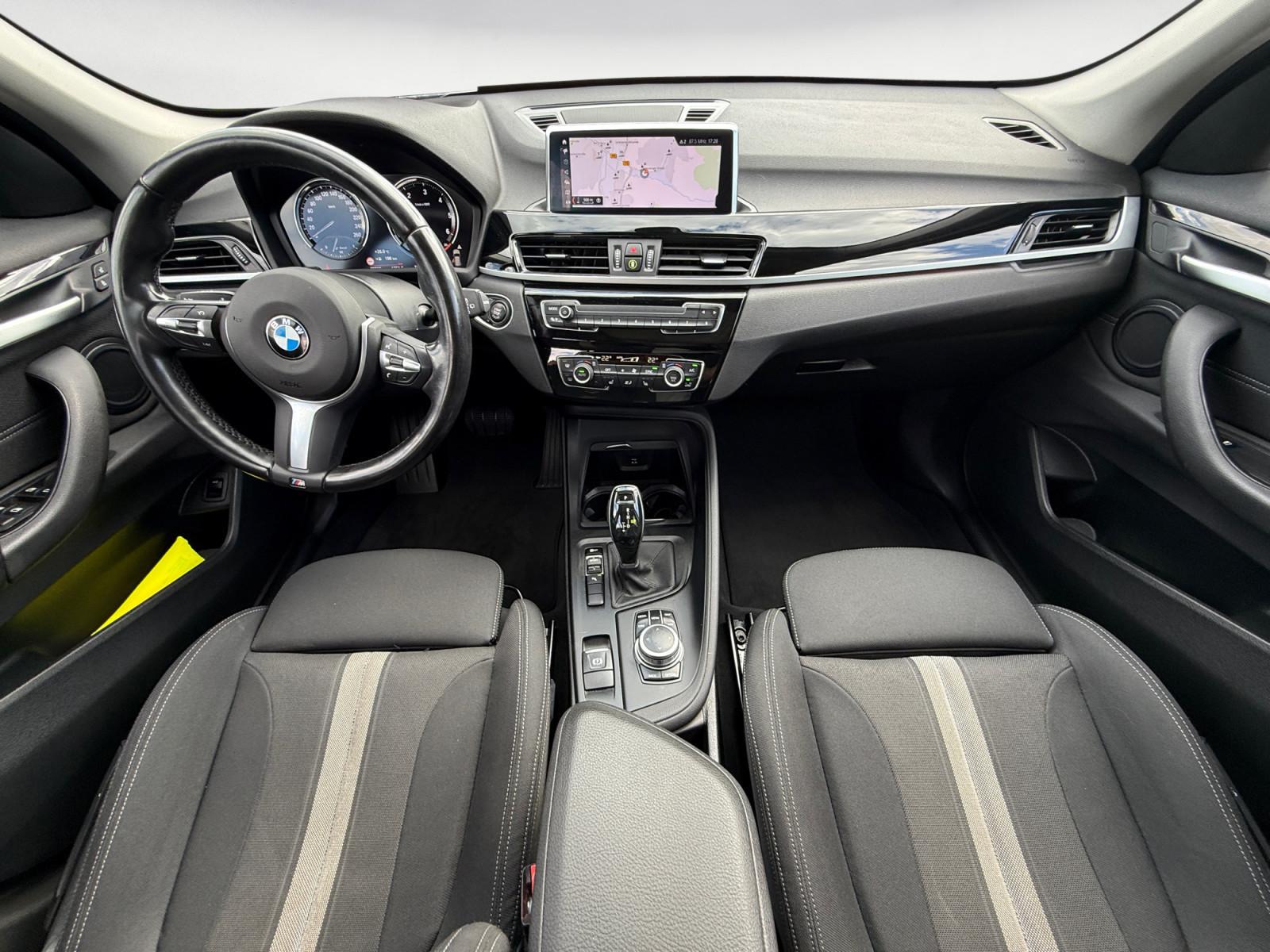 BMW X1 sDrive18d Advantage Aut. Panorama AHK Rückfah, миниатюра 12