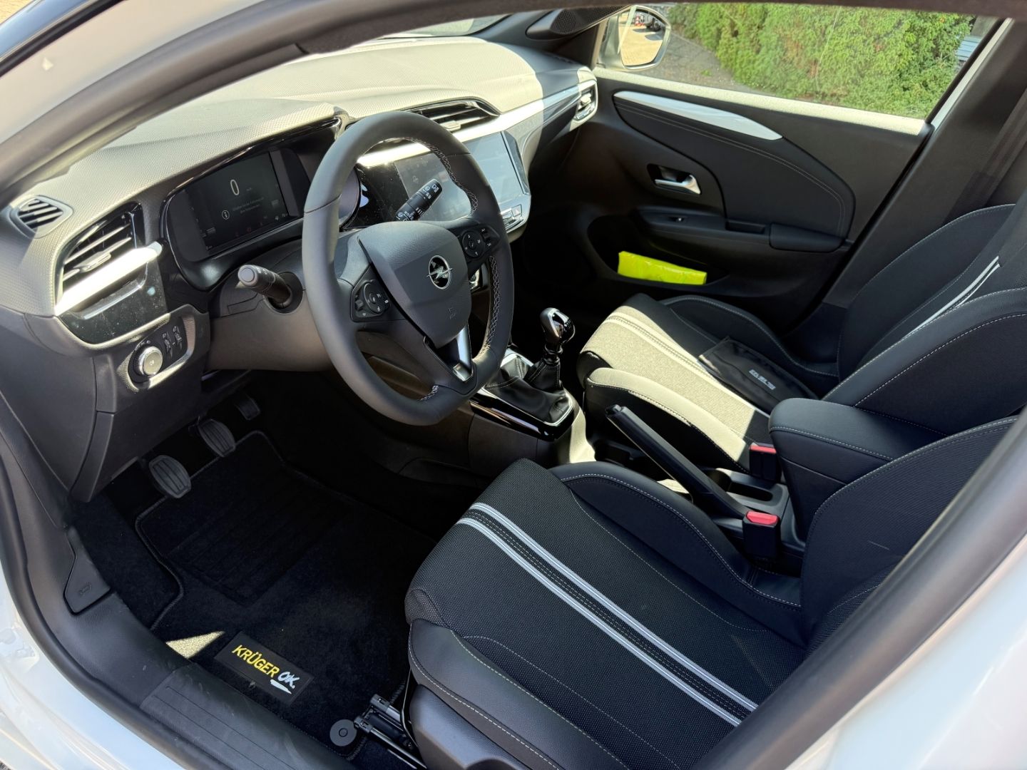 Fahrzeugabbildung Opel Corsa F GS SHZ+LHZ+Kamera+Allwetter