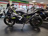 Kawasaki Ninja 125 div. Farben - KAWASAKI NINJA 125