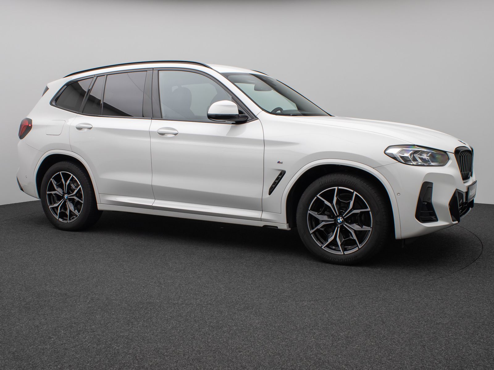 Fahrzeugabbildung BMW X3 xD20d M Sport Kamera DAB HiFi AHK Komfort 19"