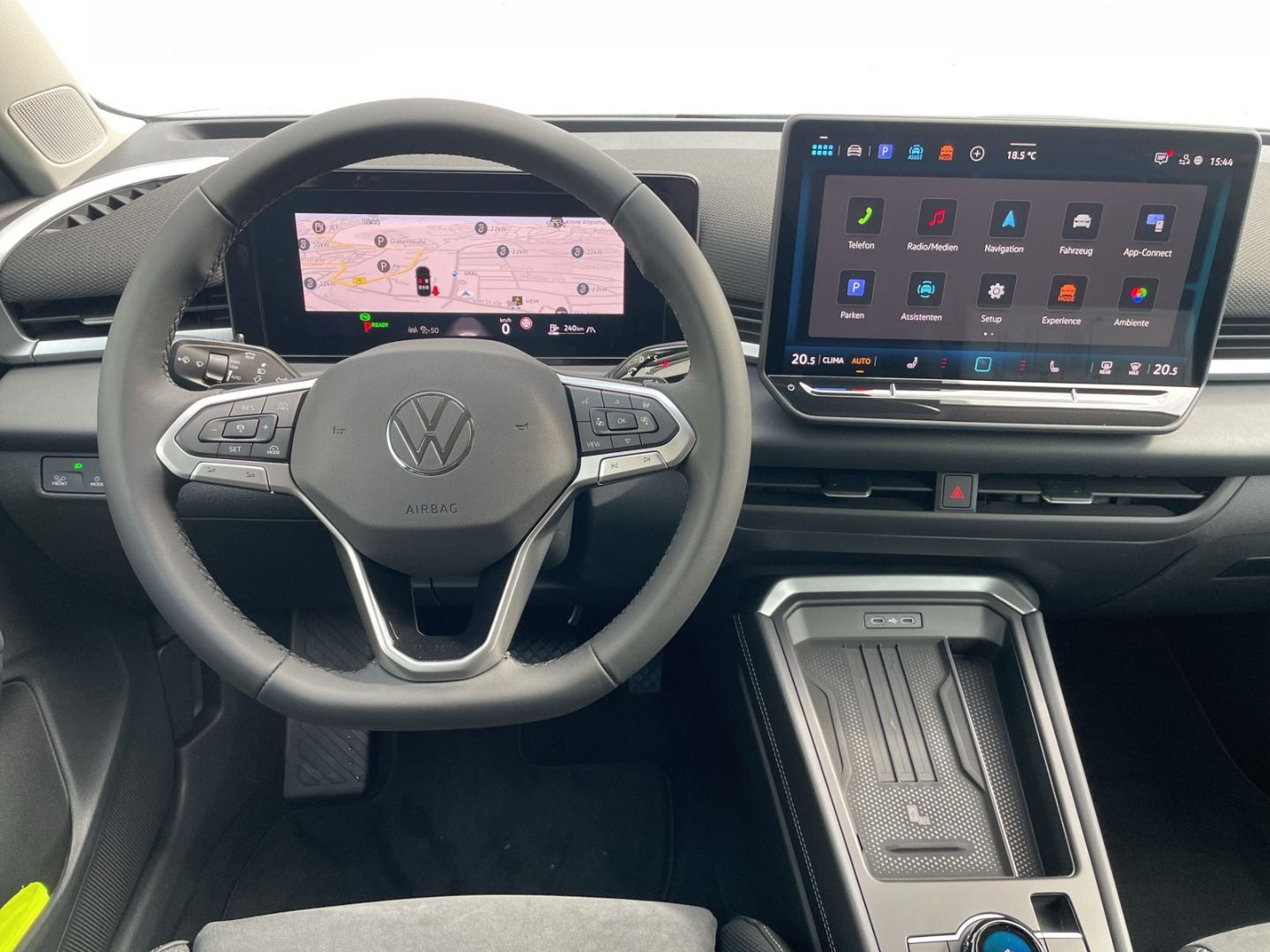 T-Roc Style 1.5 eTSI DSG AHK/Navi/Kamera/Keyless