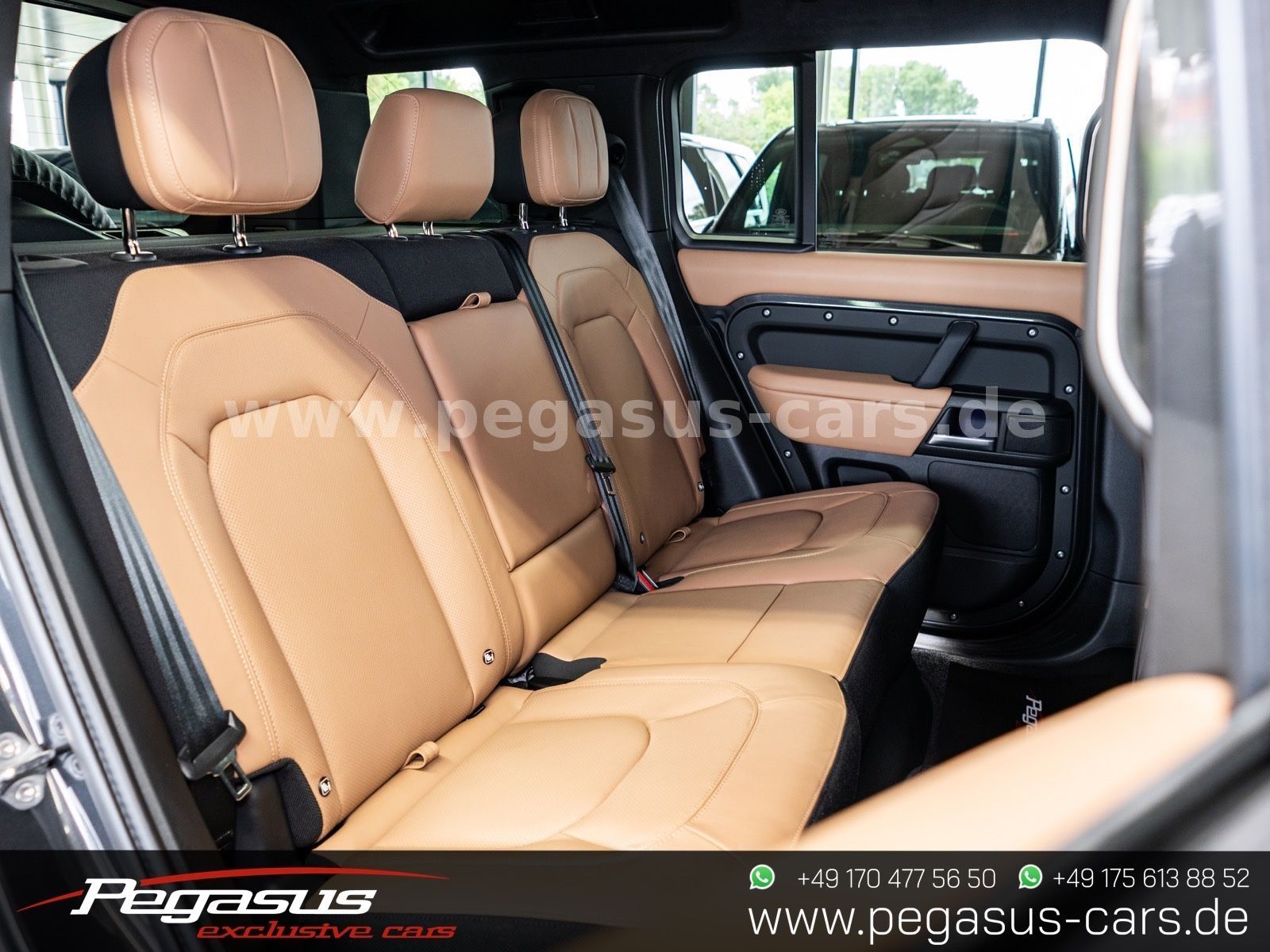 LAND ROVER Defender - 25