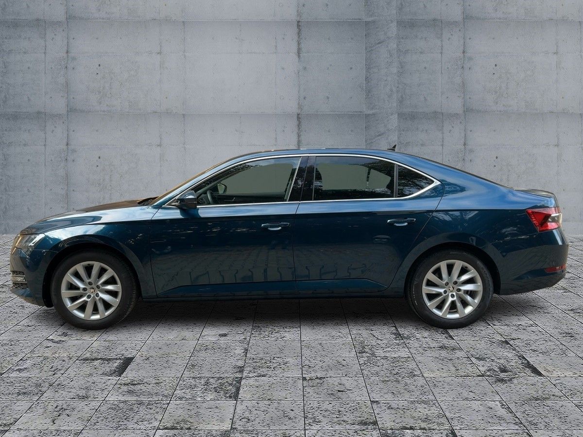 Skoda Superb - Bild 4