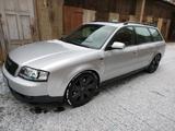 Audi A6 S6 - Audi A6 aus 2002 mit Benzin-Antrieb: Kombi