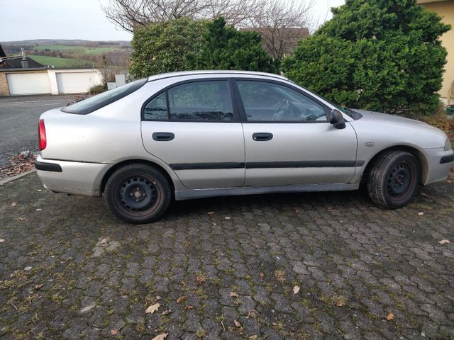 Mitsubishi Carisma 1,8 GDI,unfallfrei,fahr...