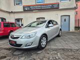 Opel Astra J Lim. 5-trg. Edition*1.Hand-Tüv neu-Klima - Opel Astra mit Benzin-Antrieb: Kleinwagen