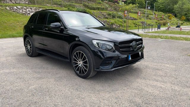 MERCEDES-BENZ Mercedes-Benz GLC 250 d 4MATIC AMG-Line / ...