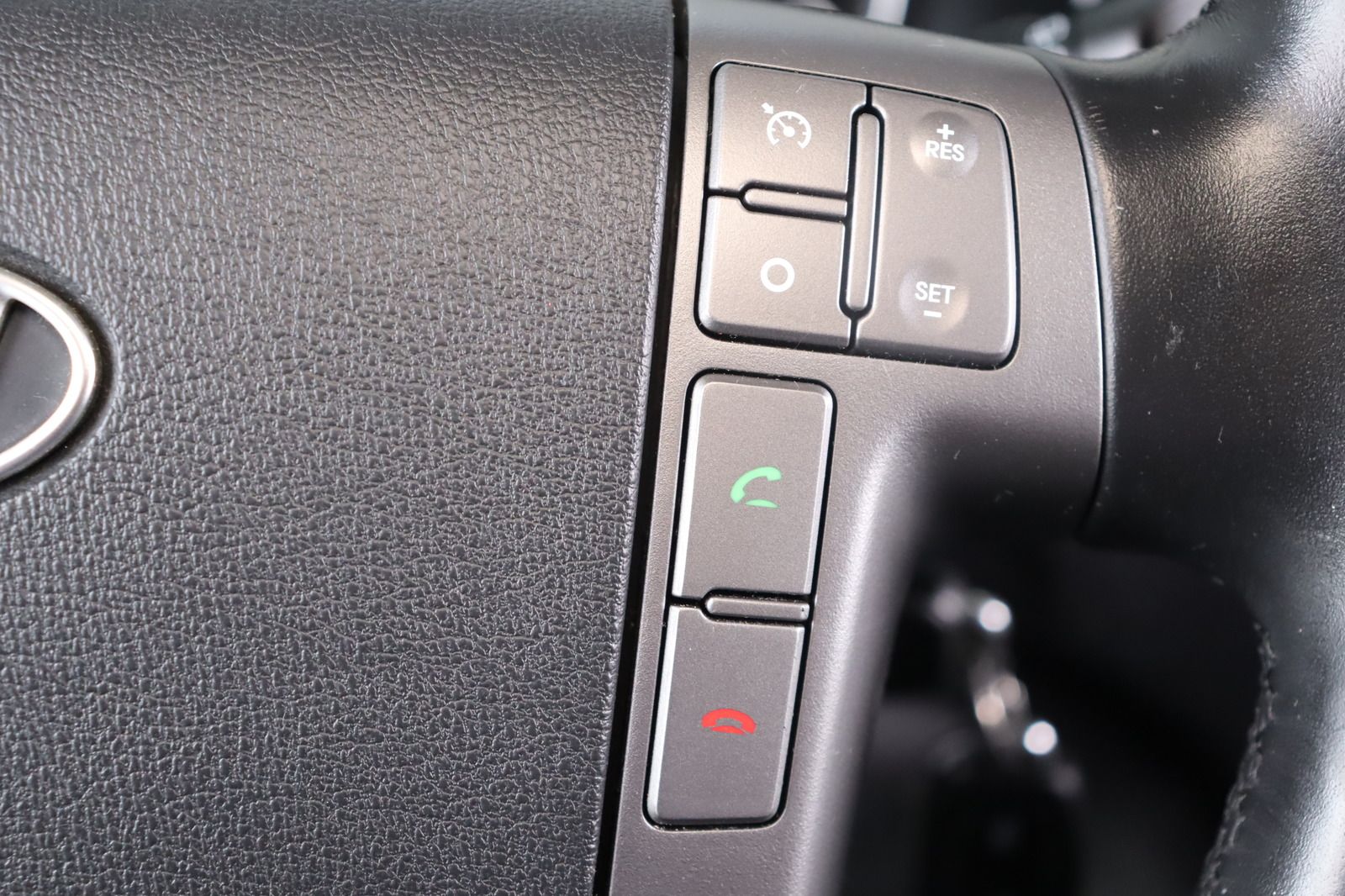 Fahrzeugabbildung Hyundai H-1 2.5CRDi Starex * RFK * Lenkradhzg. * Navi