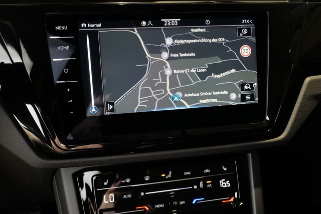 Volkswagen Touran 1.5TSI DSG Highline AHK Pano Rkam Keyless