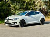 Renault Megane III Coupe BOSE Edition+1.HAND+KEYLESS+LED - Renault Megane: Bose Edition
