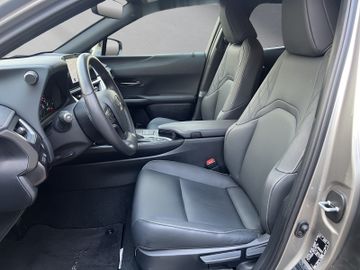 Lexus UX - 9