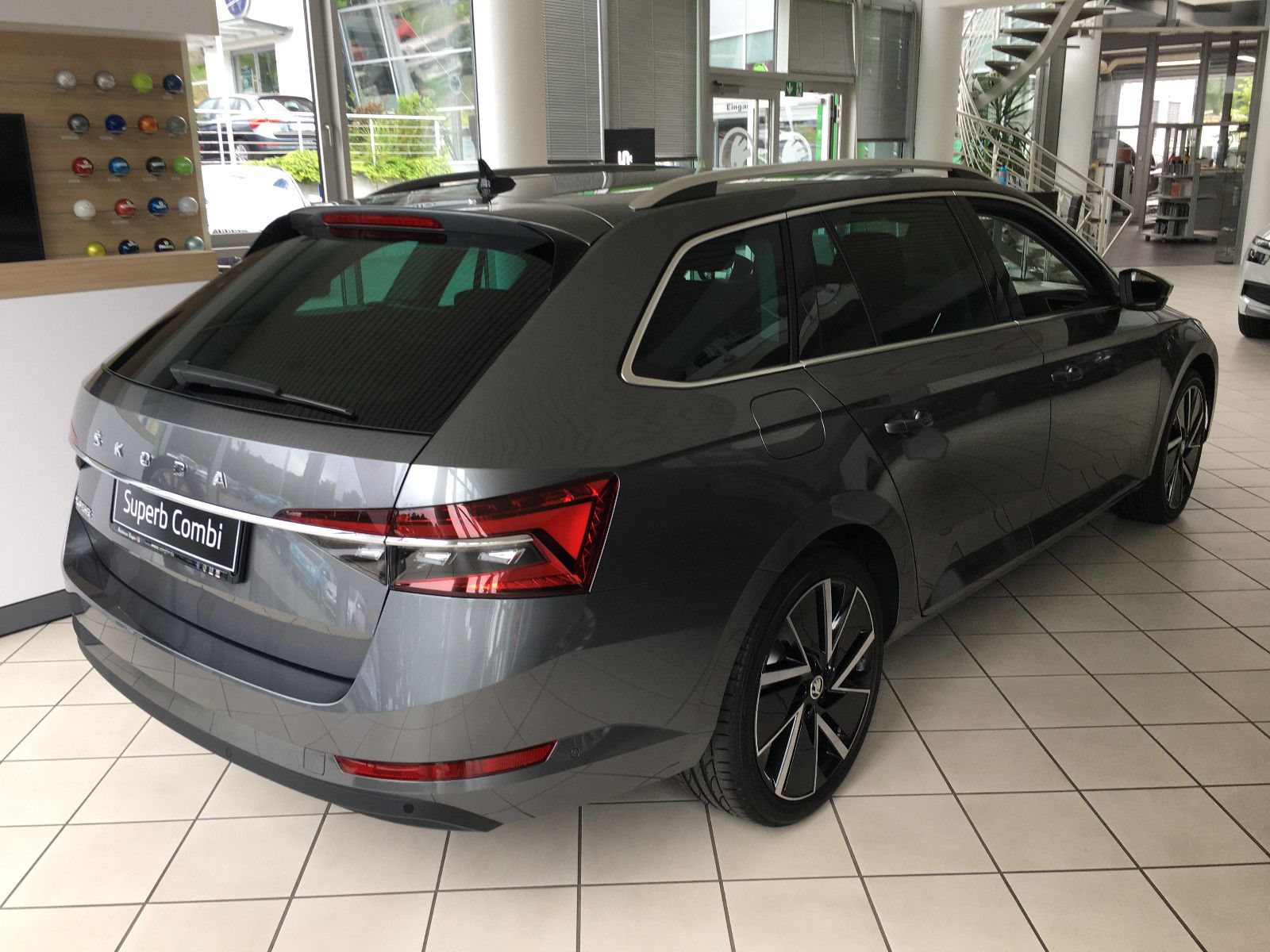 Superb Combi Style 2,0 TDI DSG AHK Standheizung
