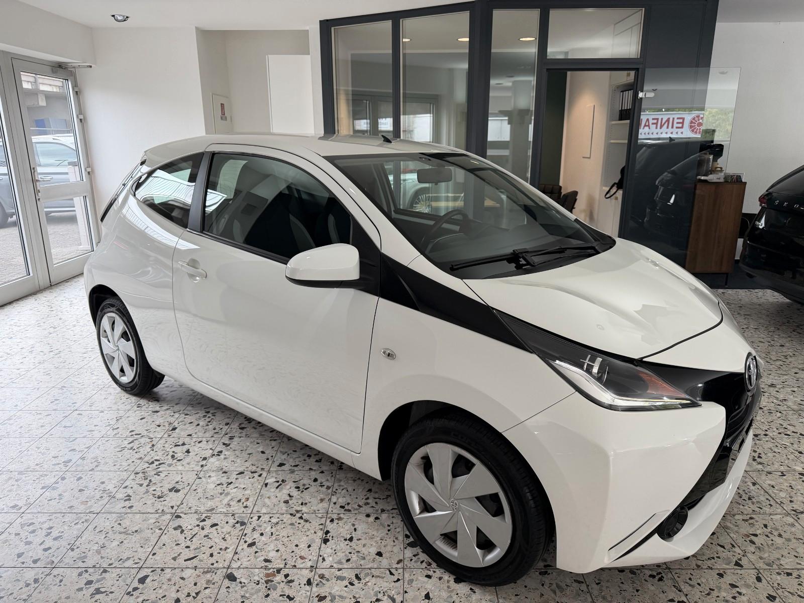 Toyota Aygo AYGO x-play | 2.Hand | LED | Klima