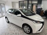 Toyota Aygo AYGO x-play | 2.Hand | LED | Klima - Toyota Aygo (X) in Solingen