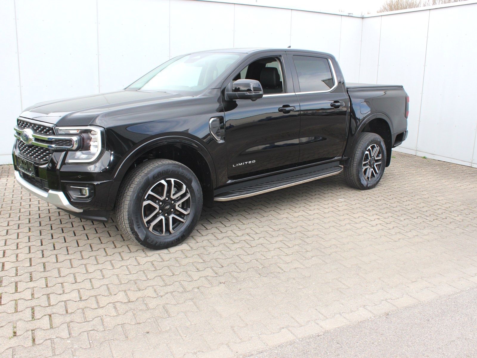 Fahrzeugabbildung Ford Ranger Limited 4x4 Doppelkabine 2,0 EcoBlue