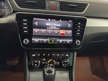 Bild 15 Skoda Superb Combi 2.0 TDI Ambition +NAVI+LED+ACC