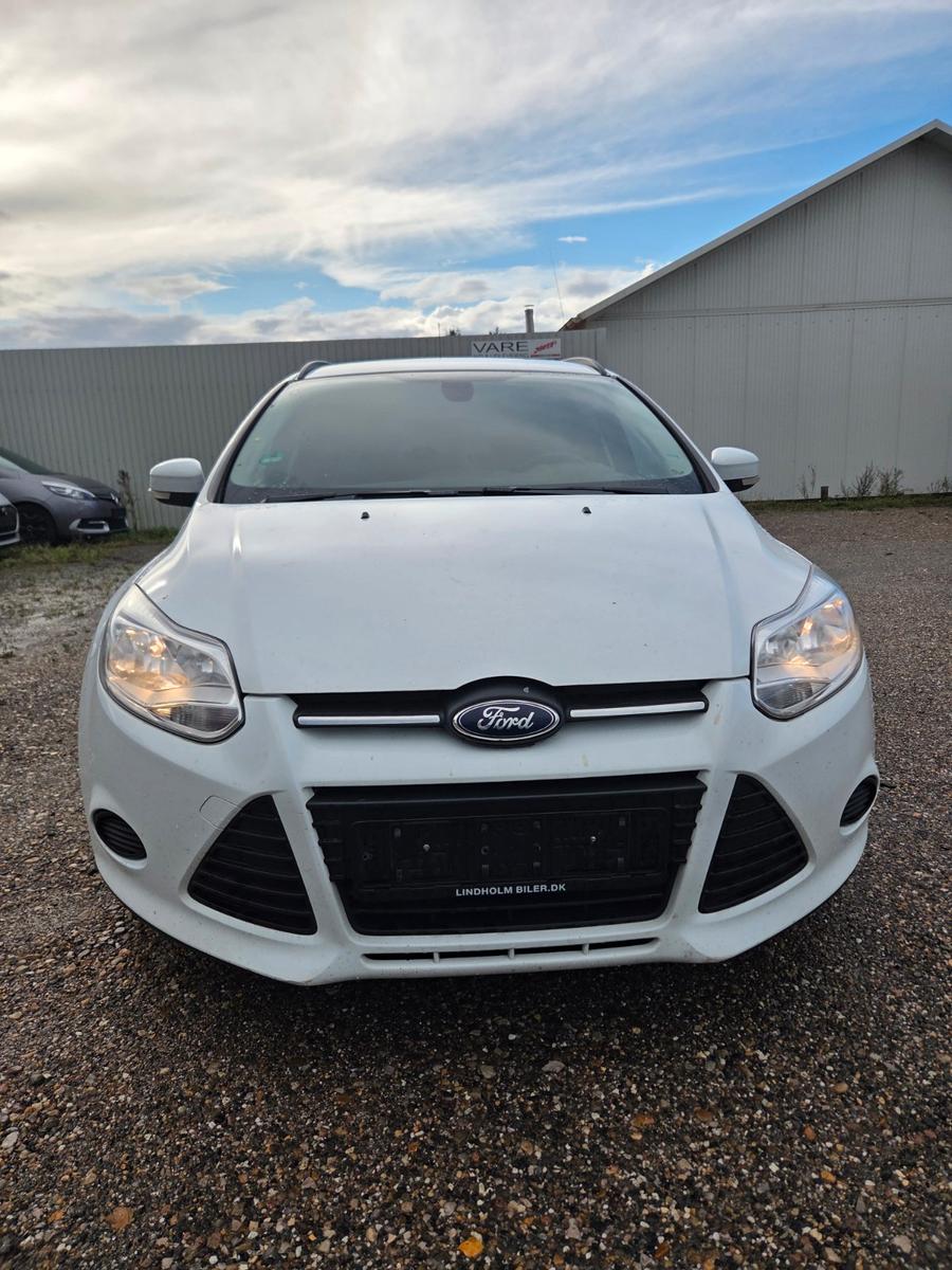 Ford Focus 2013 — photo 7
