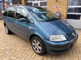 Volkswagen Sharan 2.0 Highline Family Sitzhzg Klimaatm AHK - VW Sharan Gebrauchtwagen in Leipzig