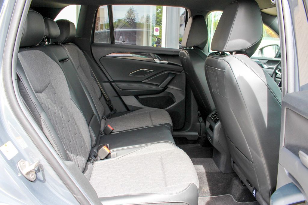 VW Tiguan 2.0 TDI/ IQ.DRIVE/ H&K/ MATRIX/ DISCOVER VW Tiguan 2.0 TDI/ IQ.DRIVE/ H&K/ MATRIX/ DISCOVER